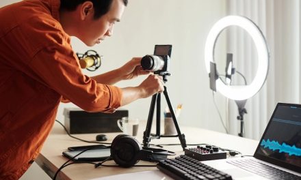 Kreator Konten Yang Menginspirasi Tren Online