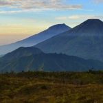 Tren Travel Kekinian: Destinasi Dan Aktivitas Favorit Tahun Ini