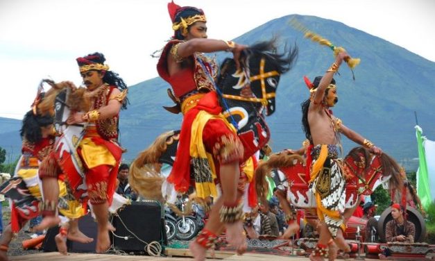 Ragam Kesenian Daerah Yang Menjadi Identitas Bangsa