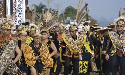 Keunikan Tradisi Lokal Yang Tetap Menarik Di Era Modern