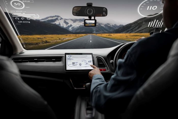 Interior Mobil Modern Mengutamakan Kenyamanan Dan Teknologi